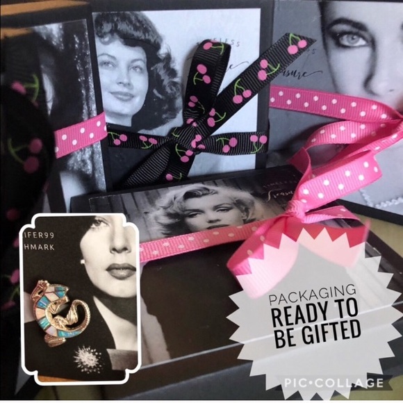 Vintage Moonstone Silver Clip-On Earrings - Picture 4 of 4